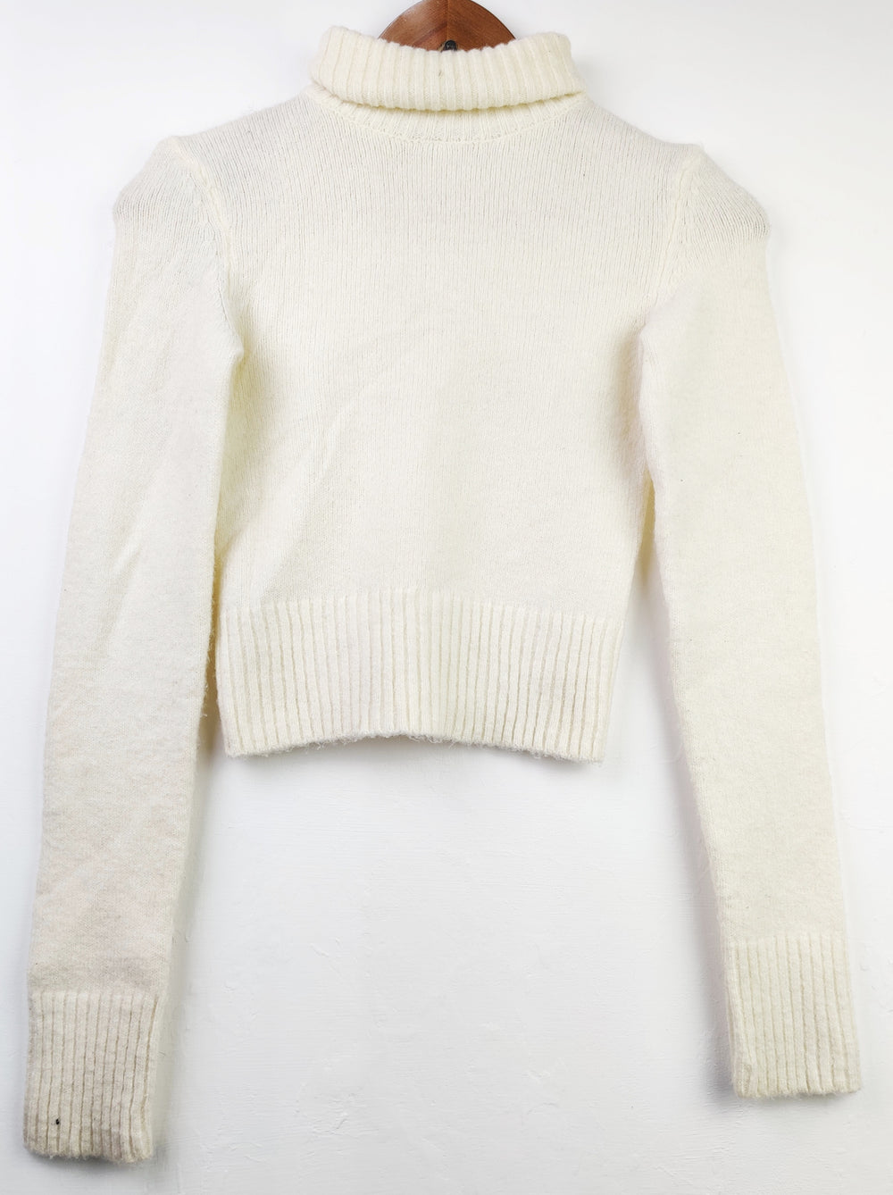 Buy online pre-used pre-loved 100% authentic & Original branded Bershka (WCT-170) available in Pakistan. Top international brands avilable.