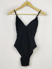 Buy online pre-used pre-loved 100% authentic & Original branded H&M (WCT-1747) available in Pakistan. Top international brands avilable.