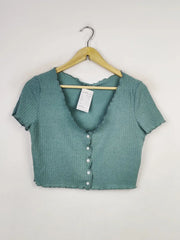 Buy online pre-used pre-loved 100% authentic & Original branded Shein (WCT-1789) available in Pakistan. Top international brands avilable.