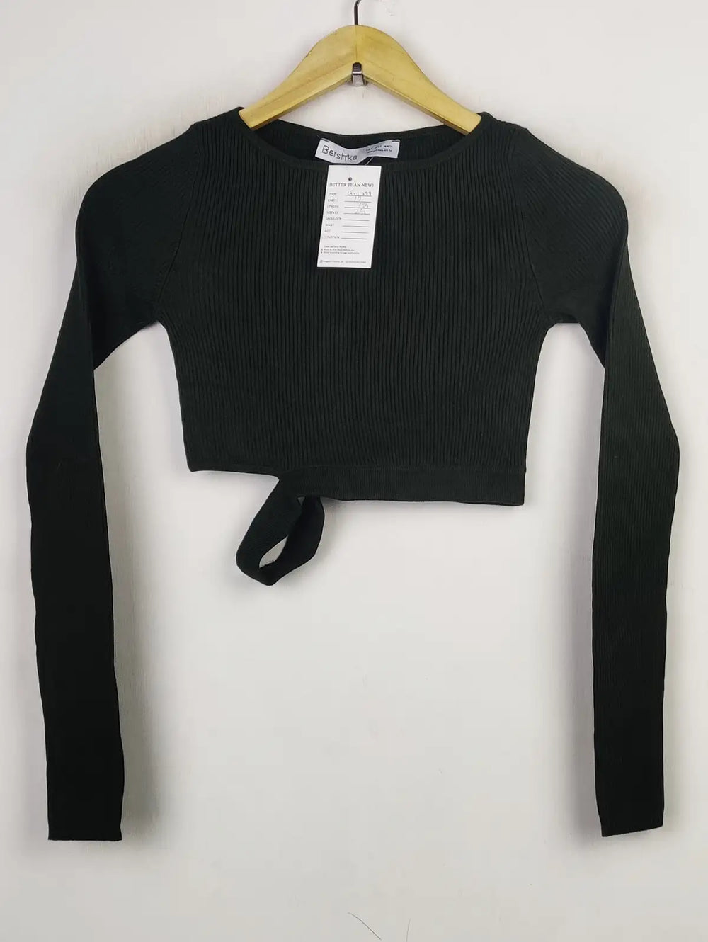 Buy online pre-used pre-loved 100% authentic & Original branded Bershka (WCT-1799) available in Pakistan. Top international brands avilable.