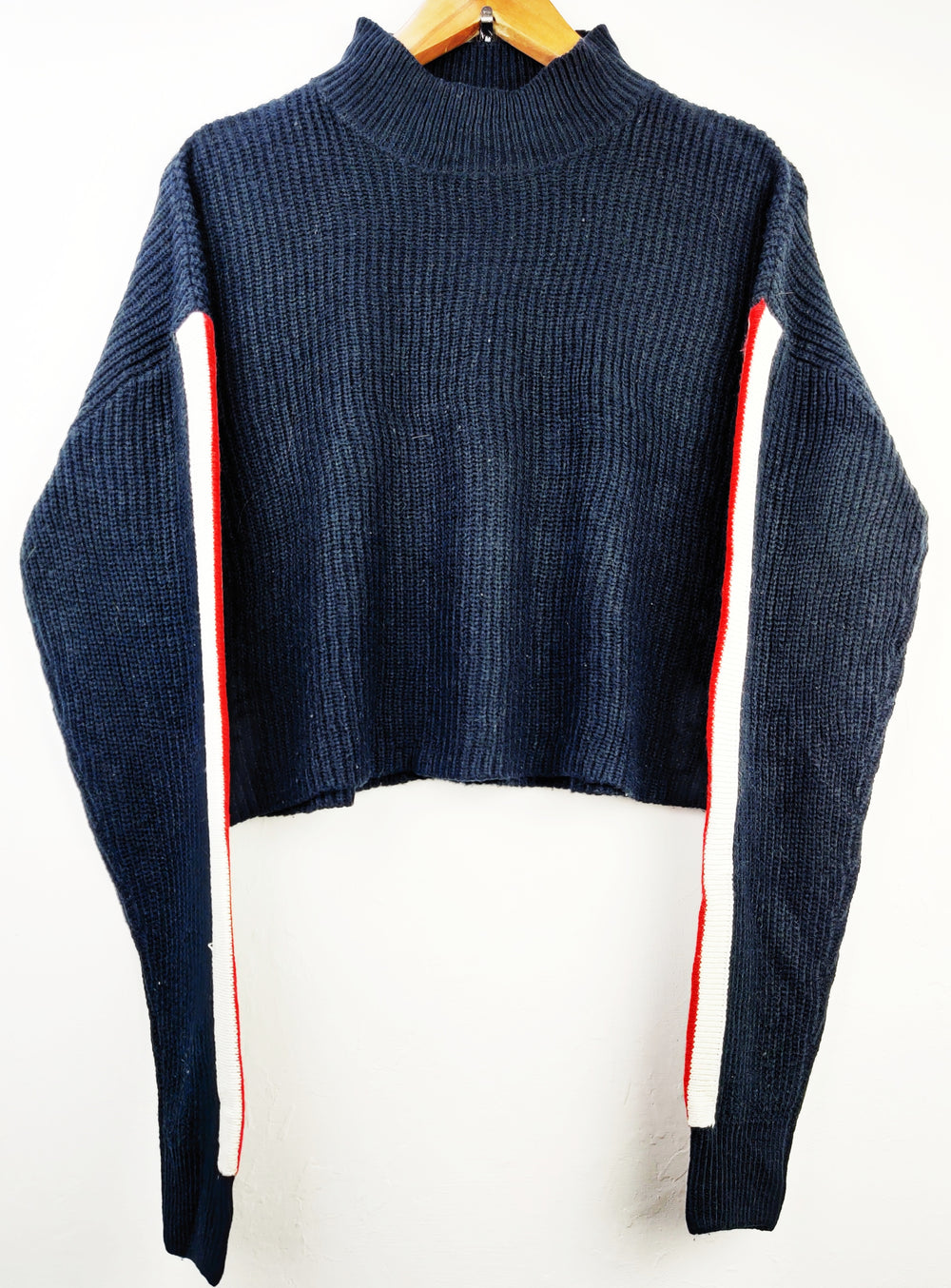 Buy online pre-used pre-loved 100% authentic & Original branded H&M (WCT-180) available in Pakistan. Top international brands avilable.