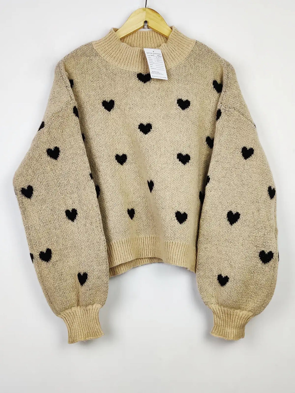 Buy online pre-used pre-loved 100% authentic & Original branded Unknown Brand (WCT-1962) available in Pakistan. Top international brands avilable.