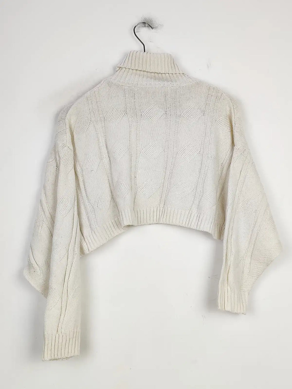 Buy online pre-used pre-loved 100% authentic & Original branded Unknown Brand (WCT-2378) available in Pakistan. Top international brands avilable.