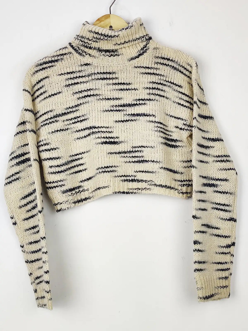 Buy online pre-used pre-loved 100% authentic & Original branded Boohoo (WCT-2785) available in Pakistan. Top international brands avilable.