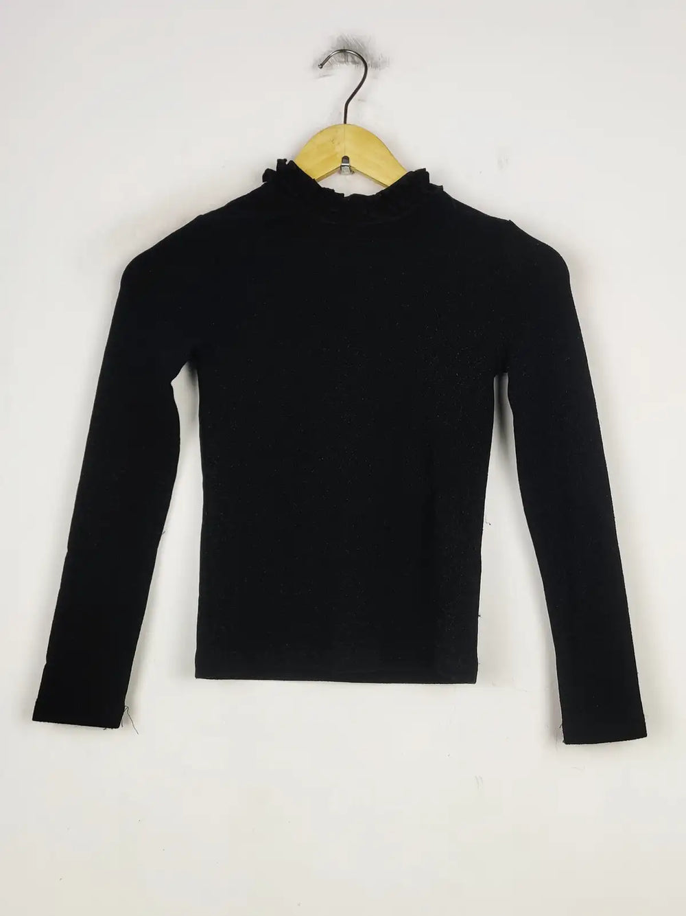 Buy online pre-used pre-loved 100% authentic & Original branded Dunnes (WCT-2835) available in Pakistan. Top international brands avilable.