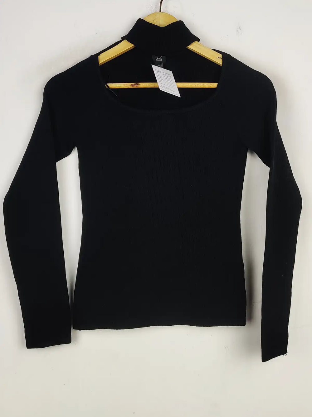 Buy online pre-used pre-loved 100% authentic & Original branded River Island (WCT-2840) available in Pakistan. Top international brands avilable.