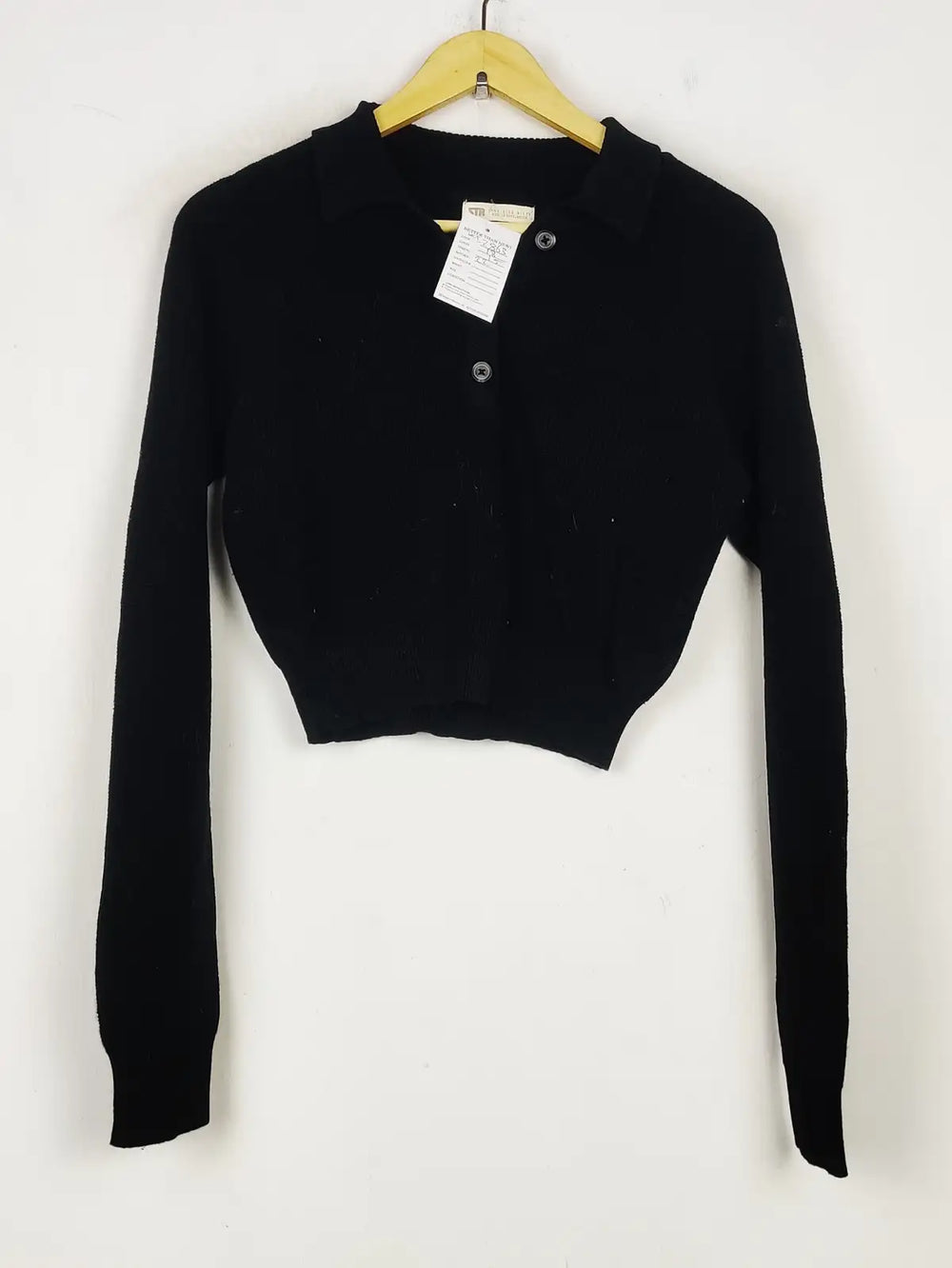 Buy online pre-used pre-loved 100% authentic & Original branded Str (WCT-2863) available in Pakistan. Top international brands avilable.