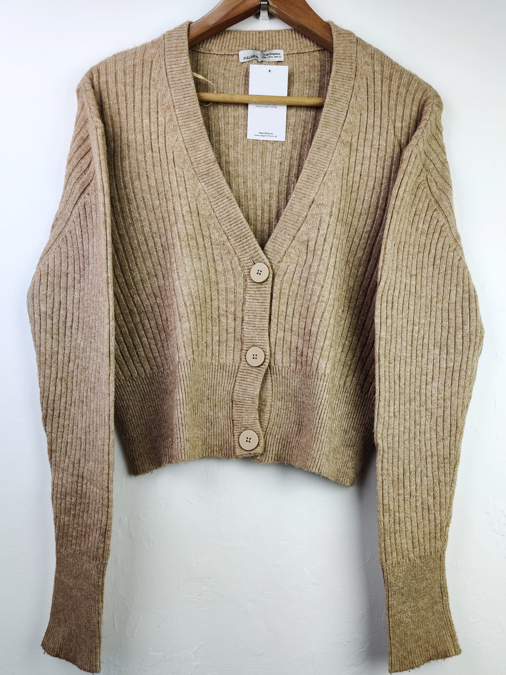 Buy online pre-used pre-loved 100% authentic & Original branded Pull&Bear (WCT-289) available in Pakistan. Top international brands avilable.