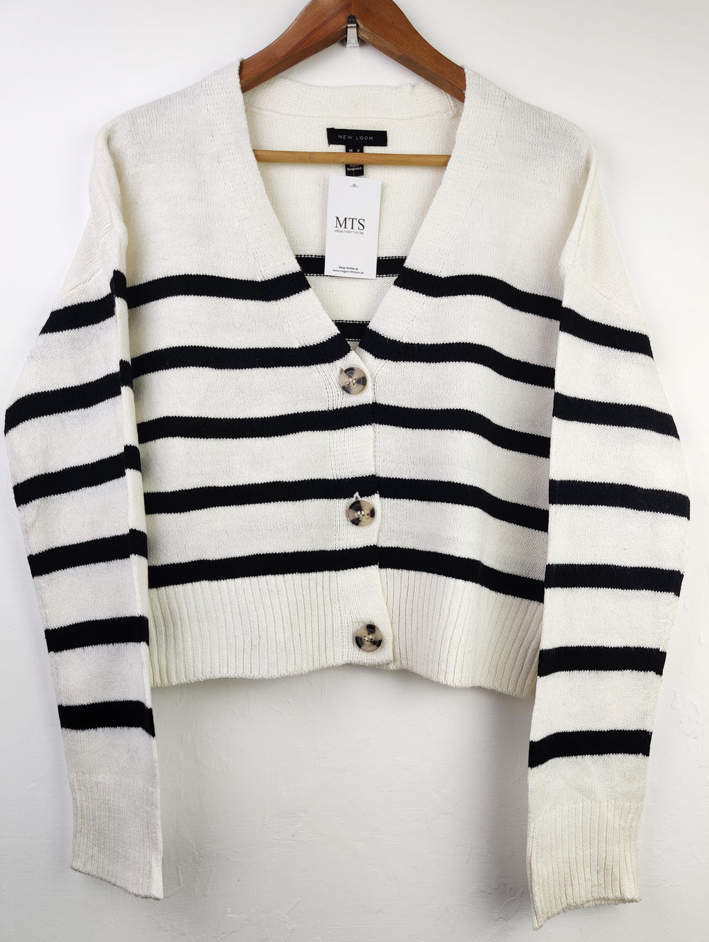 Buy online pre-used pre-loved 100% authentic & Original branded New Look (WCT-302) available in Pakistan. Top international brands avilable.