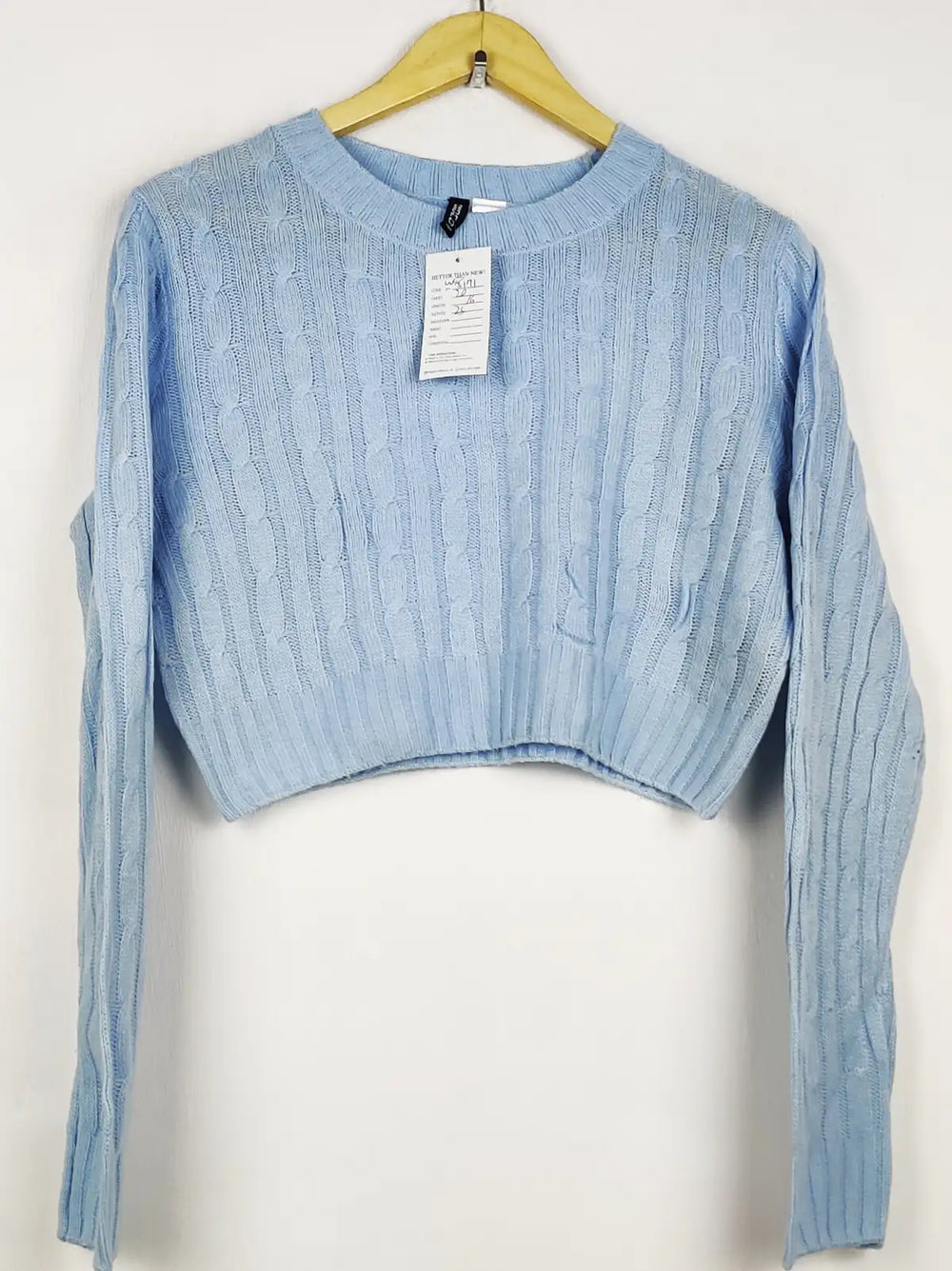 Buy online pre-used pre-loved 100% authentic & Original branded H&M (WCT-3171) available in Pakistan. Top international brands avilable.