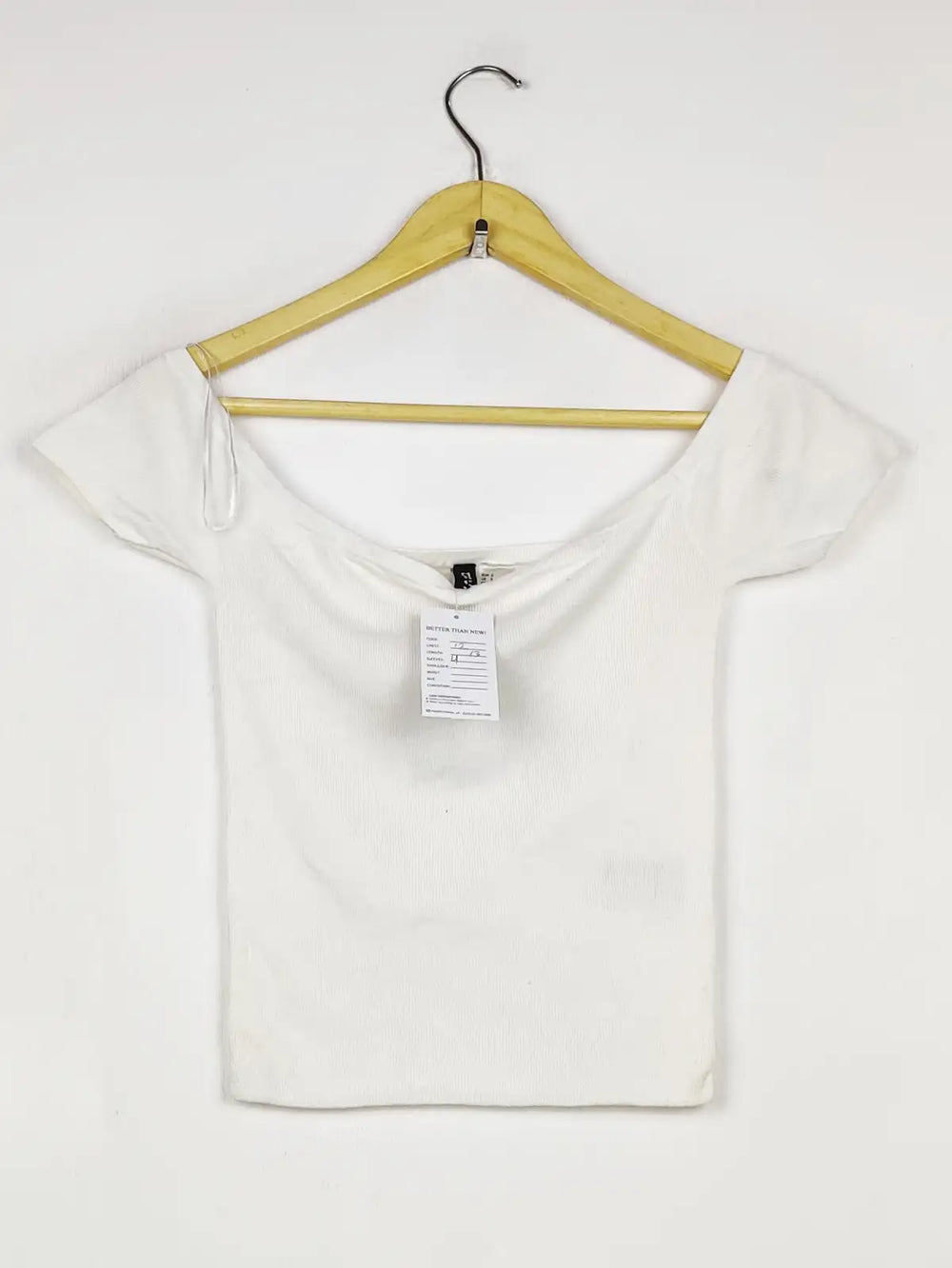 Buy online pre-used pre-loved 100% authentic & Original branded H&M (WCT-3204) available in Pakistan. Top international brands avilable.