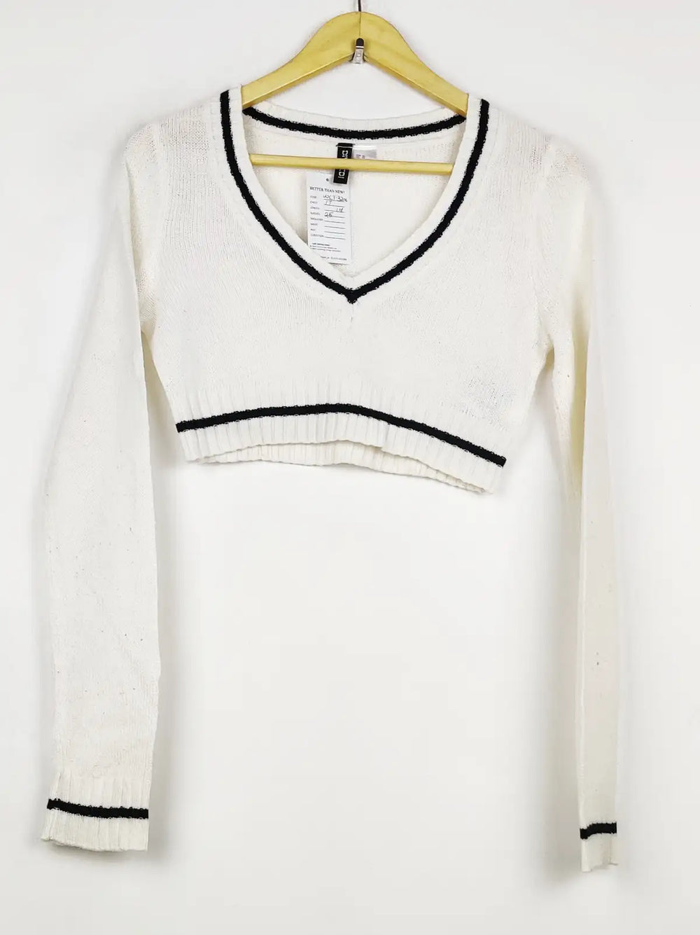 Buy online pre-used pre-loved 100% authentic & Original branded H&M (WCT-3206) available in Pakistan. Top international brands avilable.