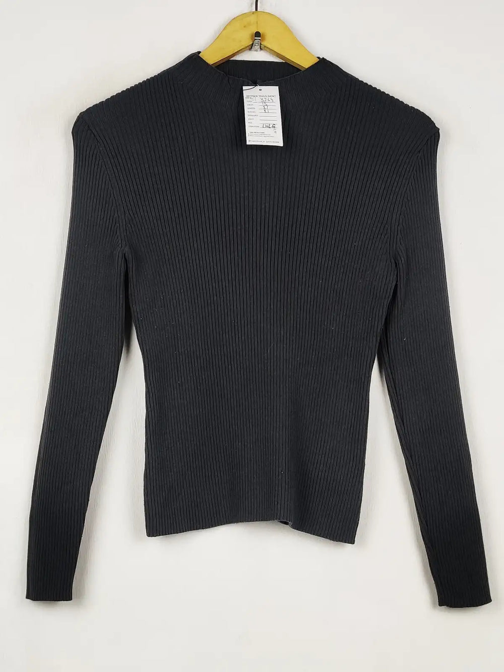 Buy online pre-used pre-loved 100% authentic & Original branded H&M (WCT-3264) available in Pakistan. Top international brands avilable.