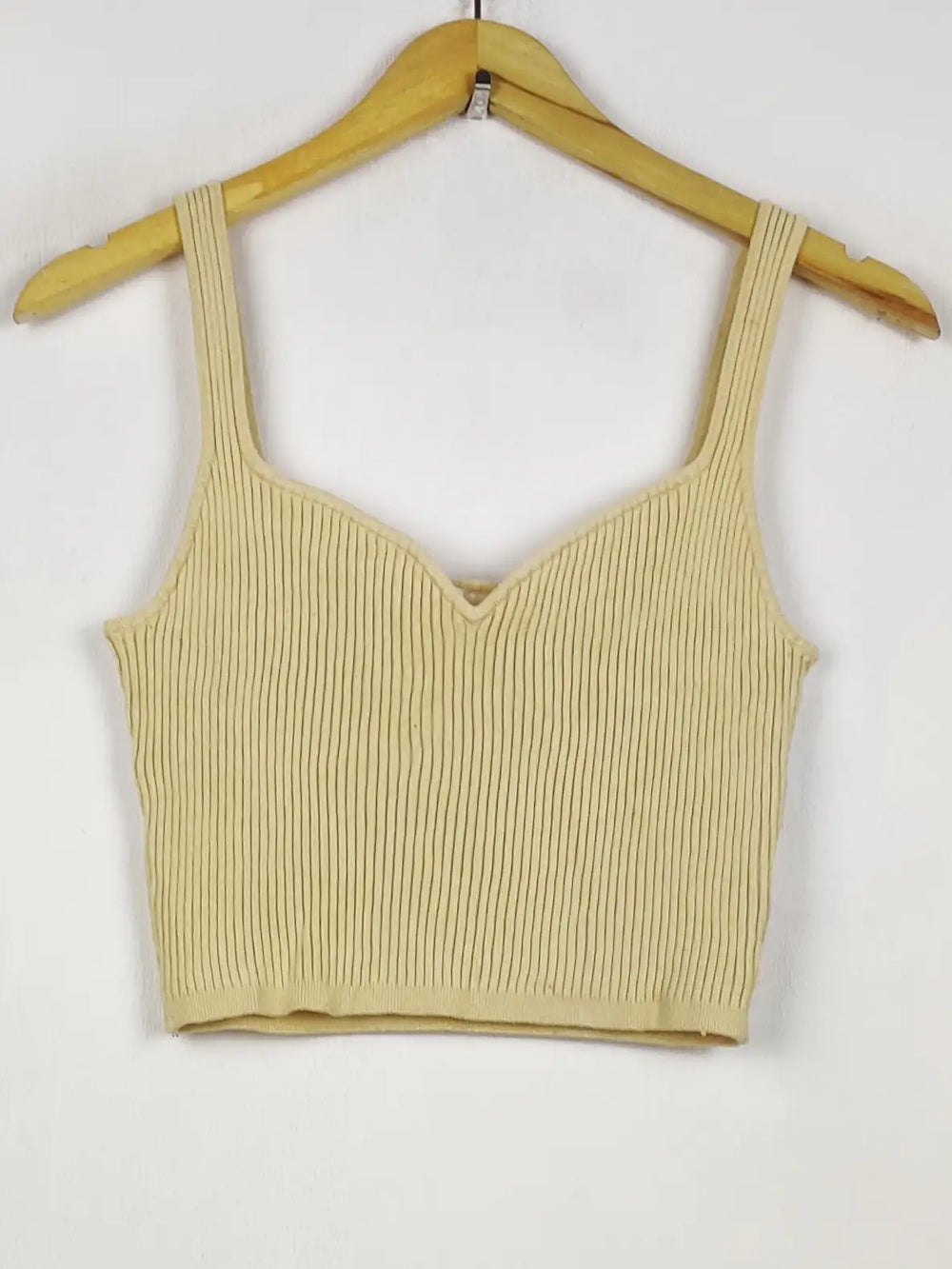 Buy online pre-used pre-loved 100% authentic & Original branded H&M (WCT-3275) available in Pakistan. Top international brands avilable.