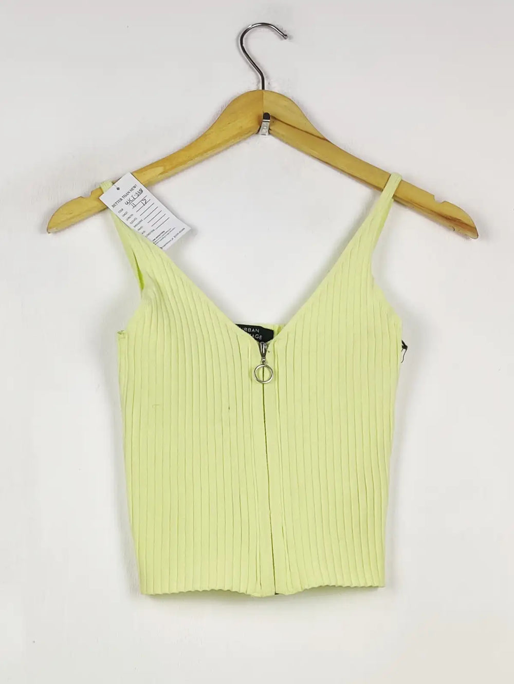 Buy online pre-used pre-loved 100% authentic & Original branded Urban Heritage (WCT-3338) available in Pakistan. Top international brands avilable.