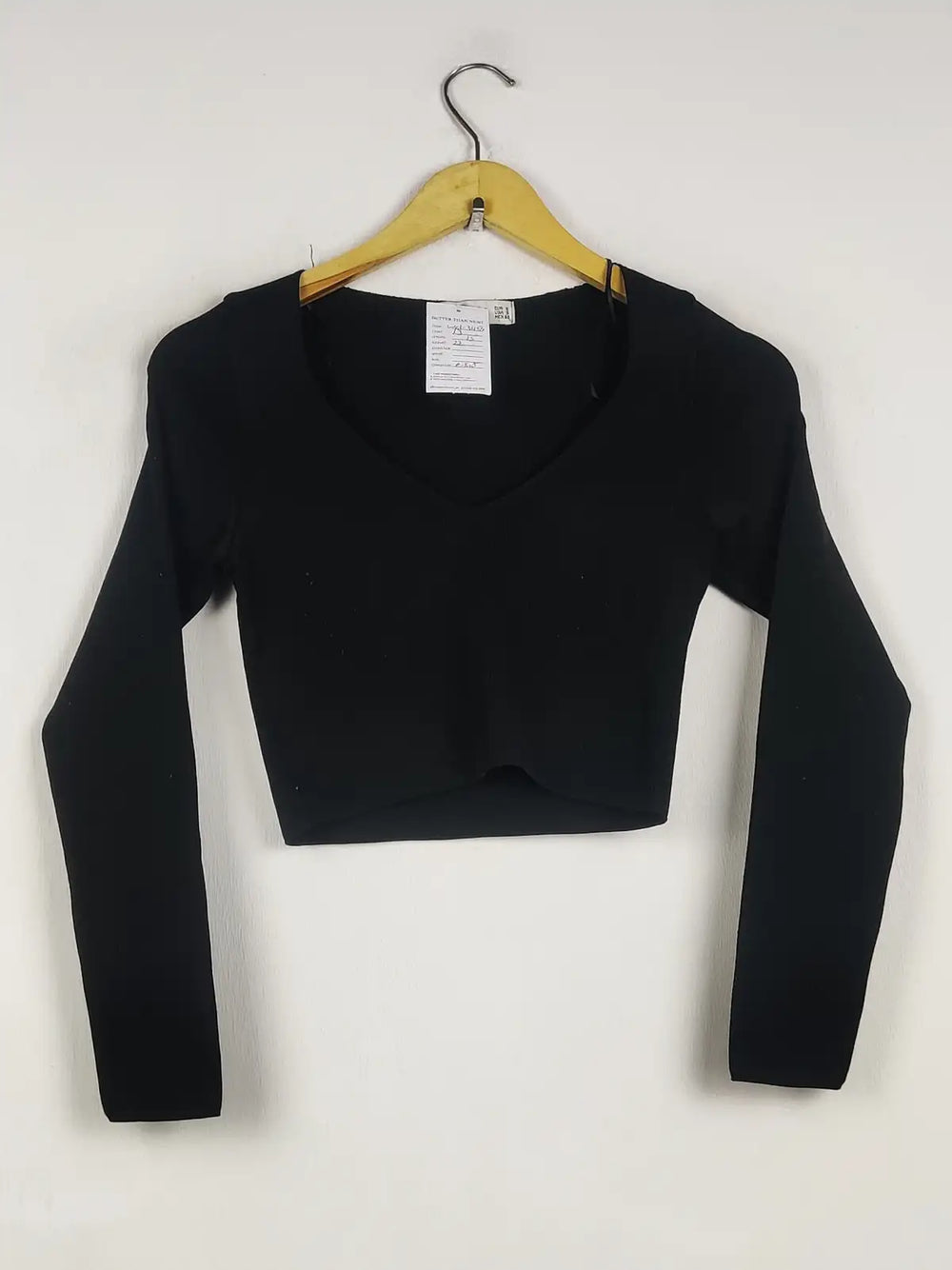 Buy online pre-used pre-loved 100% authentic & Original branded Stradivarius (WCT-3459) available in Pakistan. Top international brands avilable.