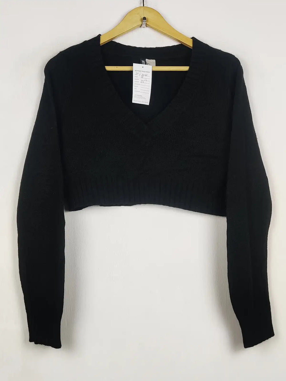 Buy online pre-used pre-loved 100% authentic & Original branded H&M (WCT-3483) available in Pakistan. Top international brands avilable.