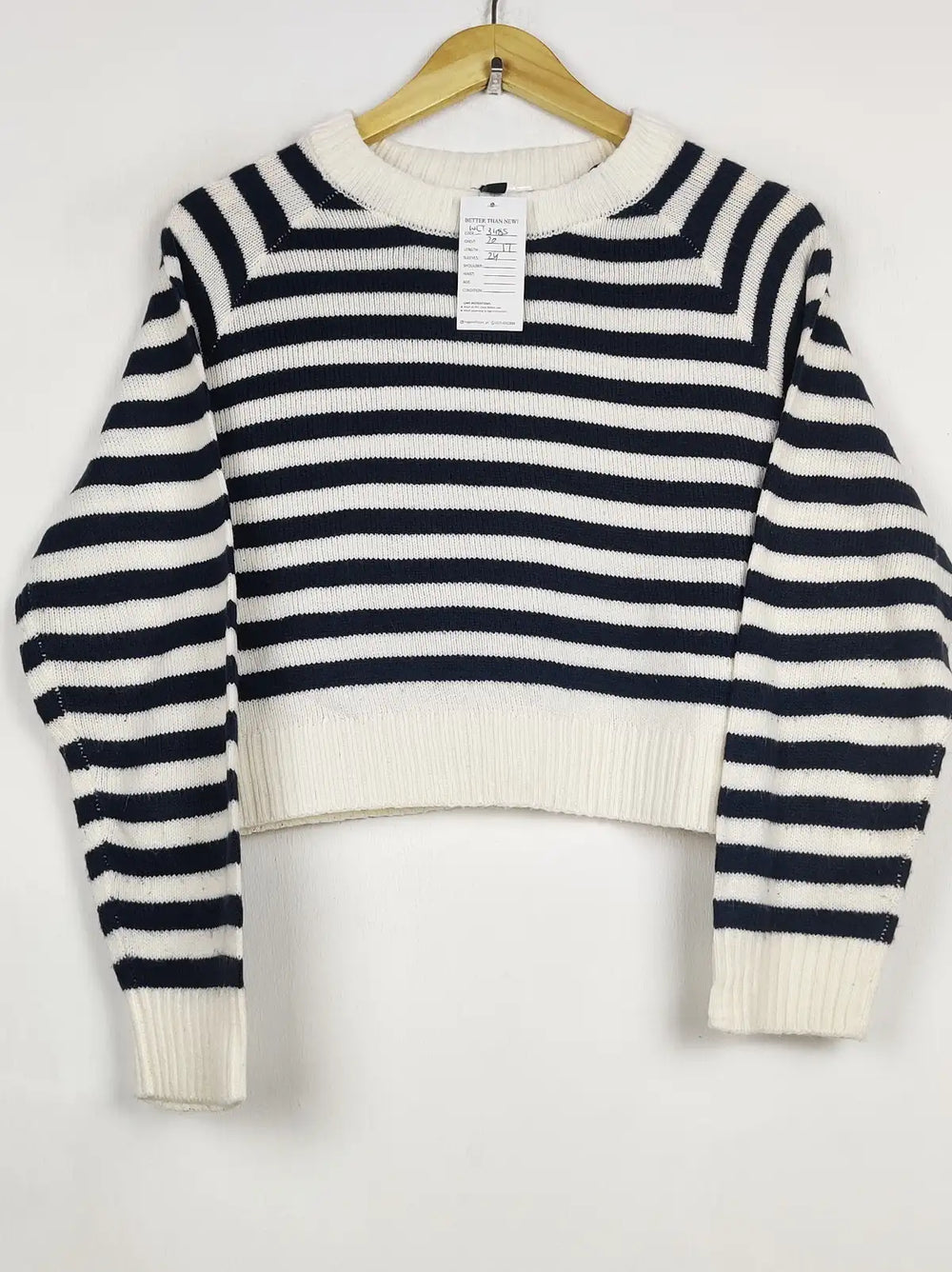 Buy online pre-used pre-loved 100% authentic & Original branded H&M (WCT-3485) available in Pakistan. Top international brands avilable.