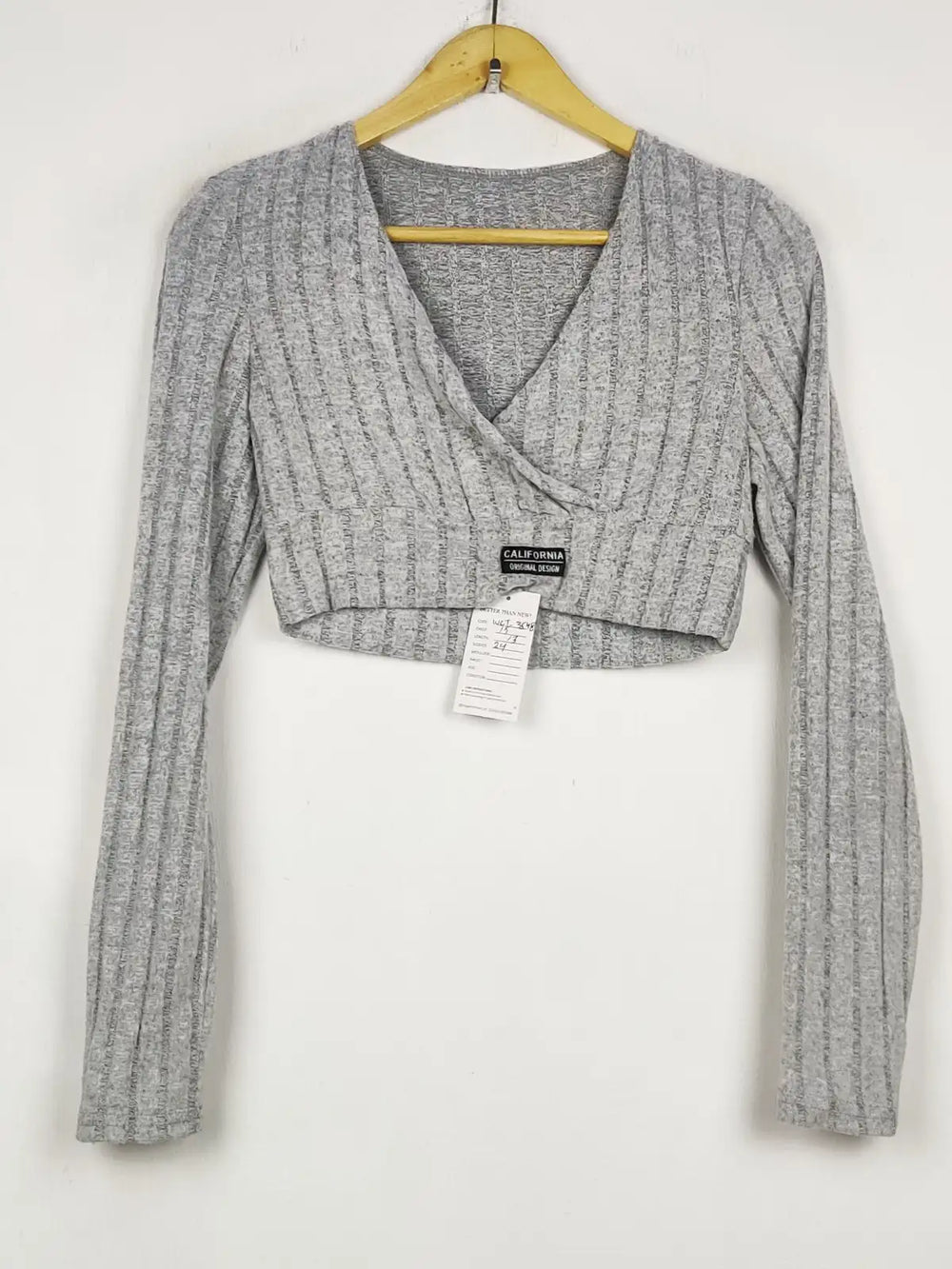 Buy online pre-used pre-loved 100% authentic & Original branded California (WCT-3548) available in Pakistan. Top international brands avilable.