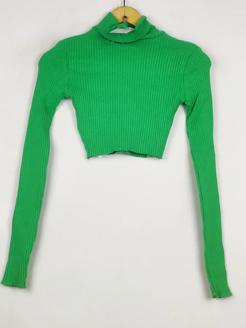 Buy online pre-used pre-loved 100% authentic & Original branded Bershka (WCT-3550) available in Pakistan. Top international brands avilable.
