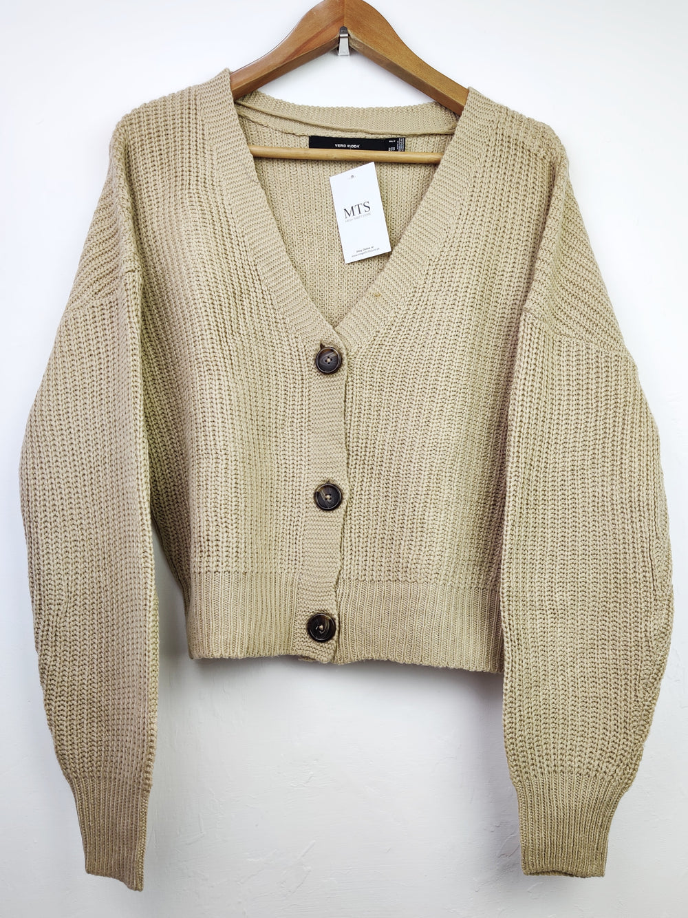 Buy online pre-used pre-loved 100% authentic & Original branded Vero Moda (WCT-357) available in Pakistan. Top international brands avilable.