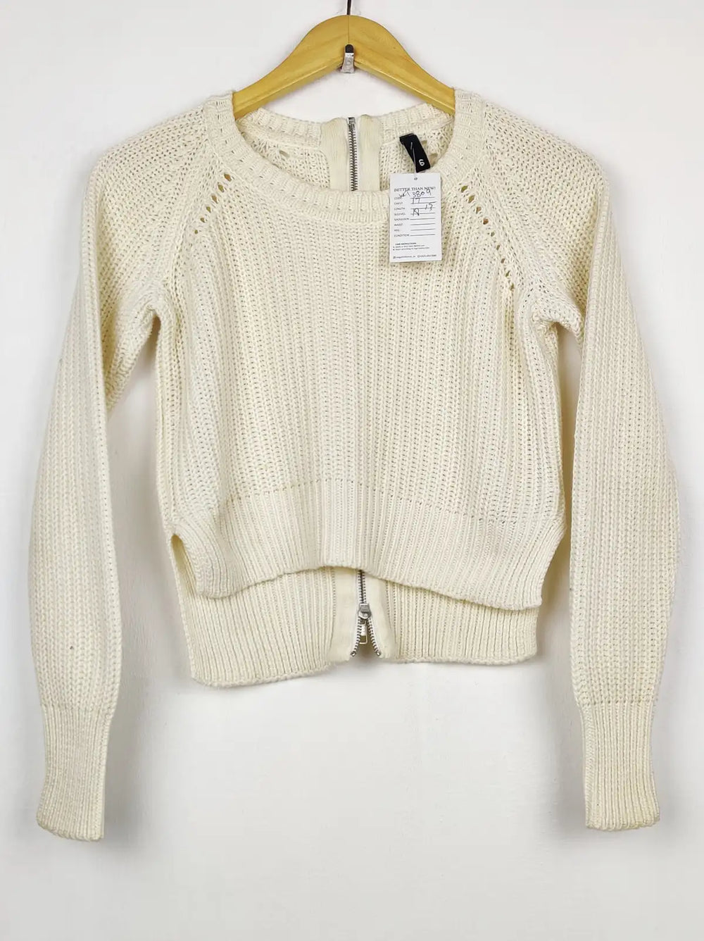 Buy online pre-used pre-loved 100% authentic & Original branded H&M (WCT-3809) available in Pakistan. Top international brands avilable.