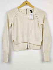 Buy online pre-used pre-loved 100% authentic & Original branded H&M (WCT-3809) available in Pakistan. Top international brands avilable.