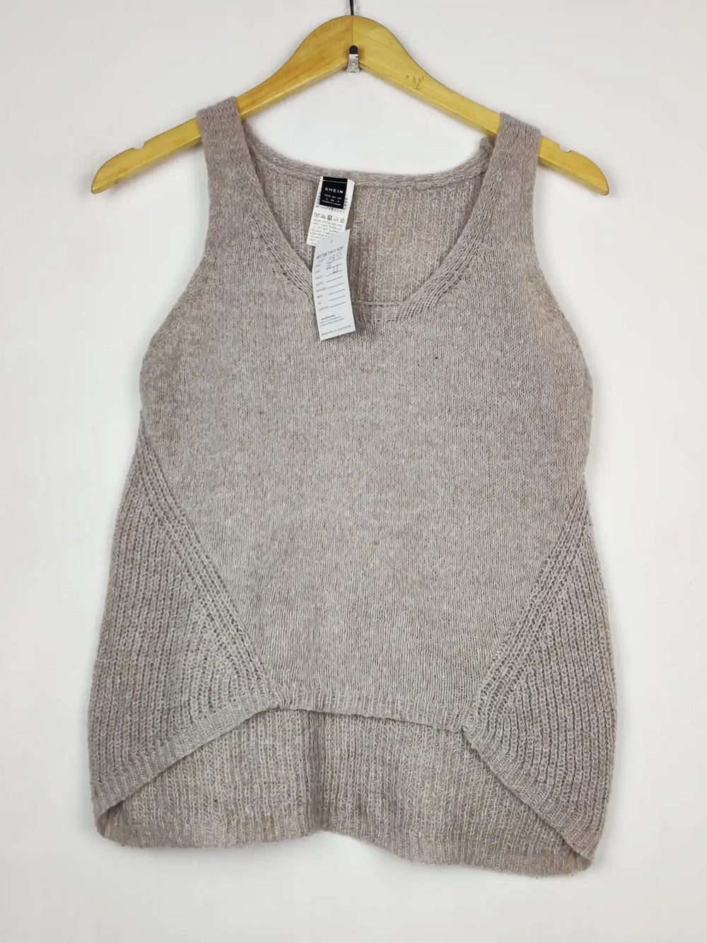 Buy online pre-used pre-loved 100% authentic & Original branded Shein (WCT-3835) available in Pakistan. Top international brands avilable.