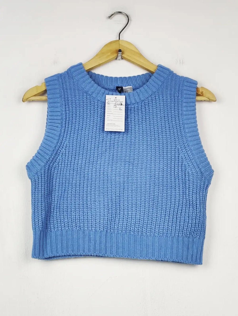 Buy online pre-used pre-loved 100% authentic & Original branded H&M (WCT-3970) available in Pakistan. Top international brands avilable.