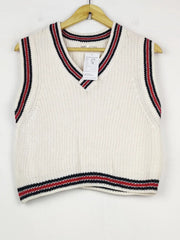 Buy online pre-used pre-loved 100% authentic & Original branded Pull & Bears (WCT-3981) available in Pakistan. Top international brands avilable.