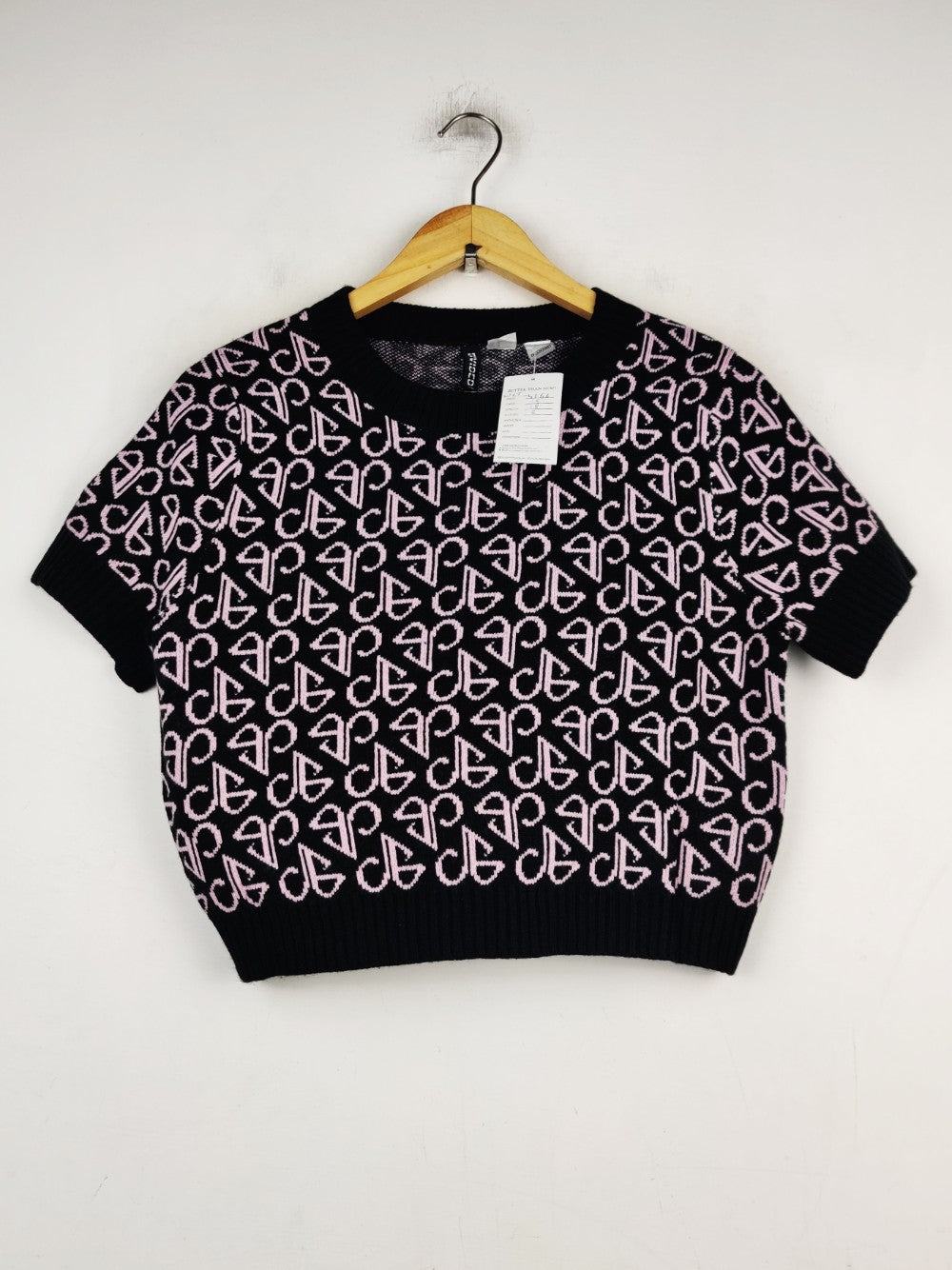 H&M (WCT-4156)