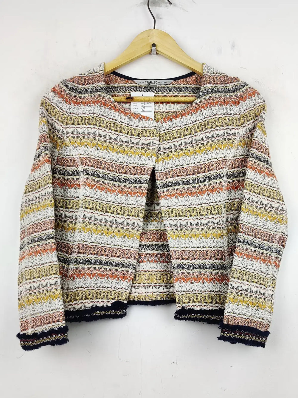 Buy online pre-used pre-loved 100% authentic & Original branded Zara (WCT-612) available in Pakistan. Top international brands avilable.