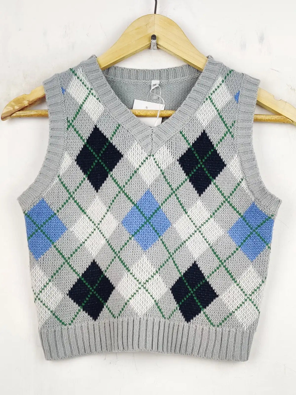 Buy online pre-used pre-loved 100% authentic & Original branded Unknown Brand (WCT-632) available in Pakistan. Top international brands avilable.