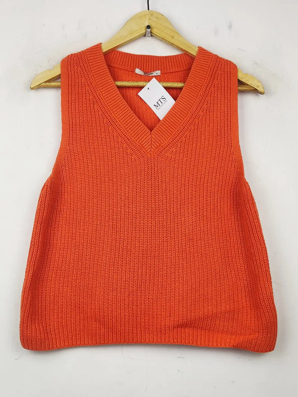 Buy online pre-used pre-loved 100% authentic & Original branded Tu (WCT-667) available in Pakistan. Top international brands avilable.