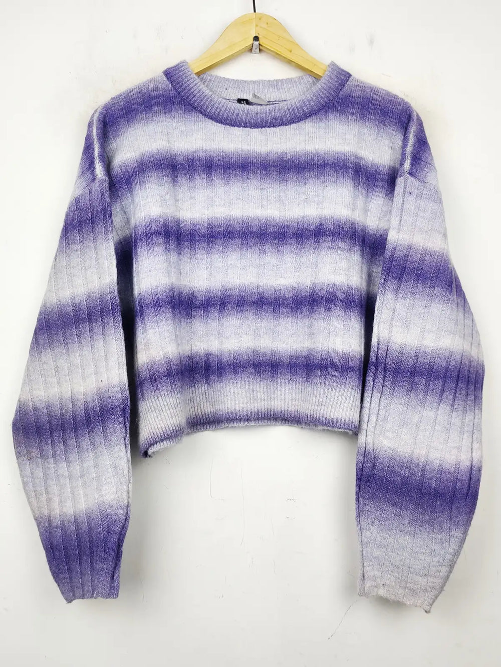 Buy online pre-used pre-loved 100% authentic & Original branded H&M (WCT-688) available in Pakistan. Top international brands avilable.