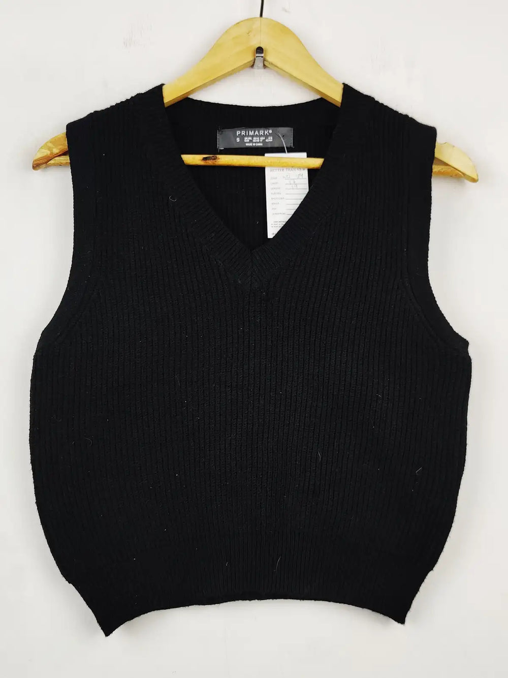 Buy online pre-used pre-loved 100% authentic & Original branded Primark (WCT-714) available in Pakistan. Top international brands avilable.