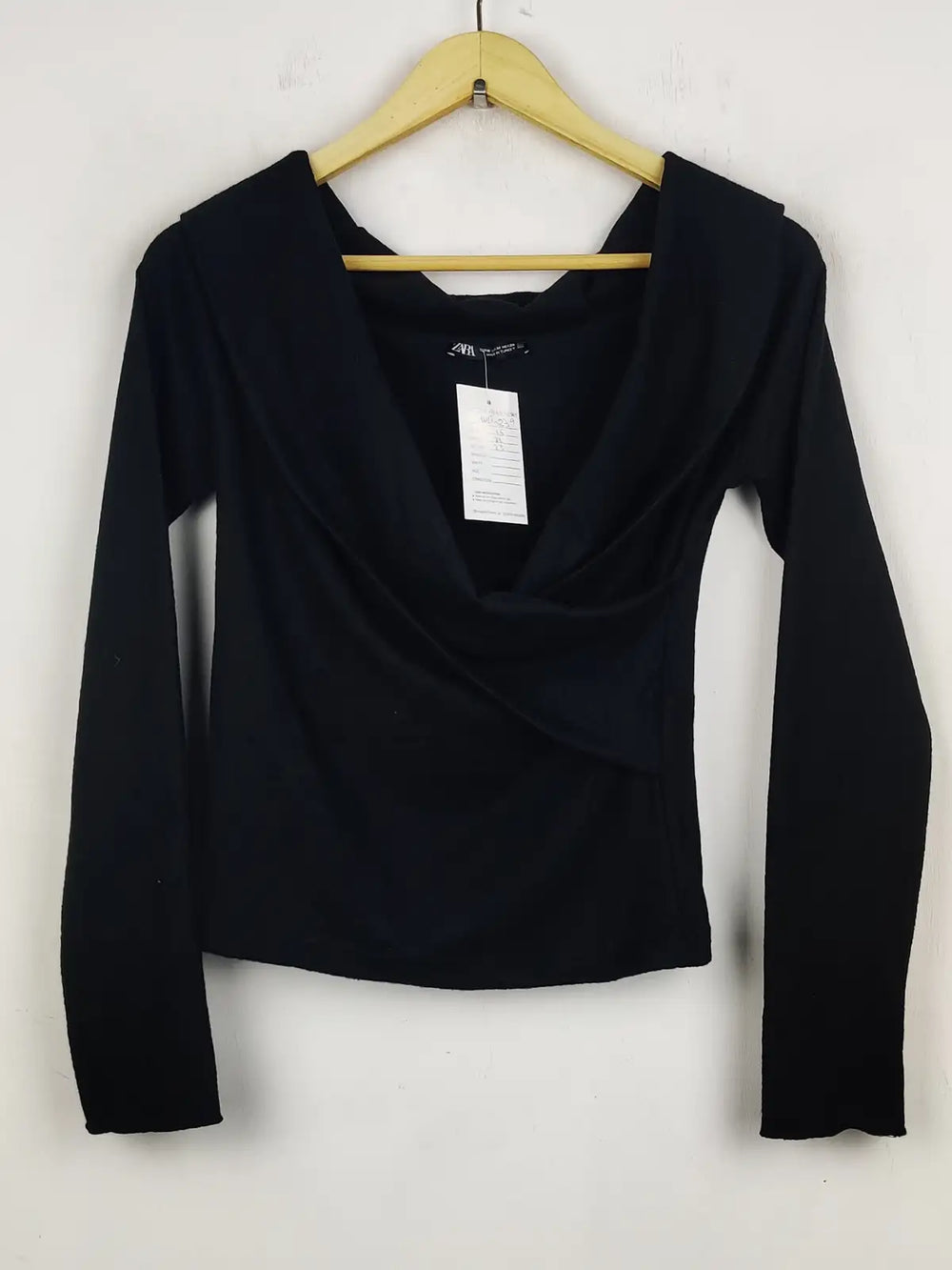 Buy online pre-used pre-loved 100% authentic & Original branded Zara (WCT-839) available in Pakistan. Top international brands avilable.