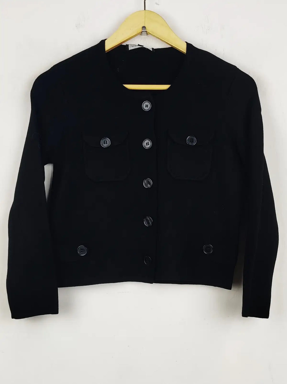 Buy online pre-used pre-loved 100% authentic & Original branded Laura Ashley (WCT-841) available in Pakistan. Top international brands avilable.