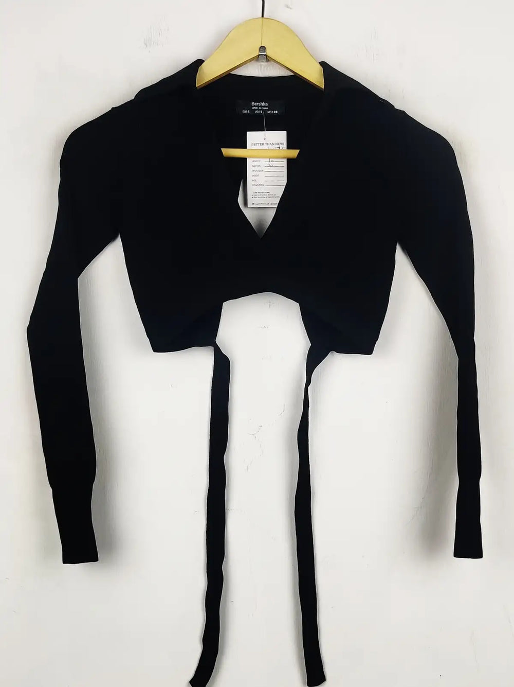 Buy online pre-used pre-loved 100% authentic & Original branded Bershka (WCT-875) available in Pakistan. Top international brands avilable.