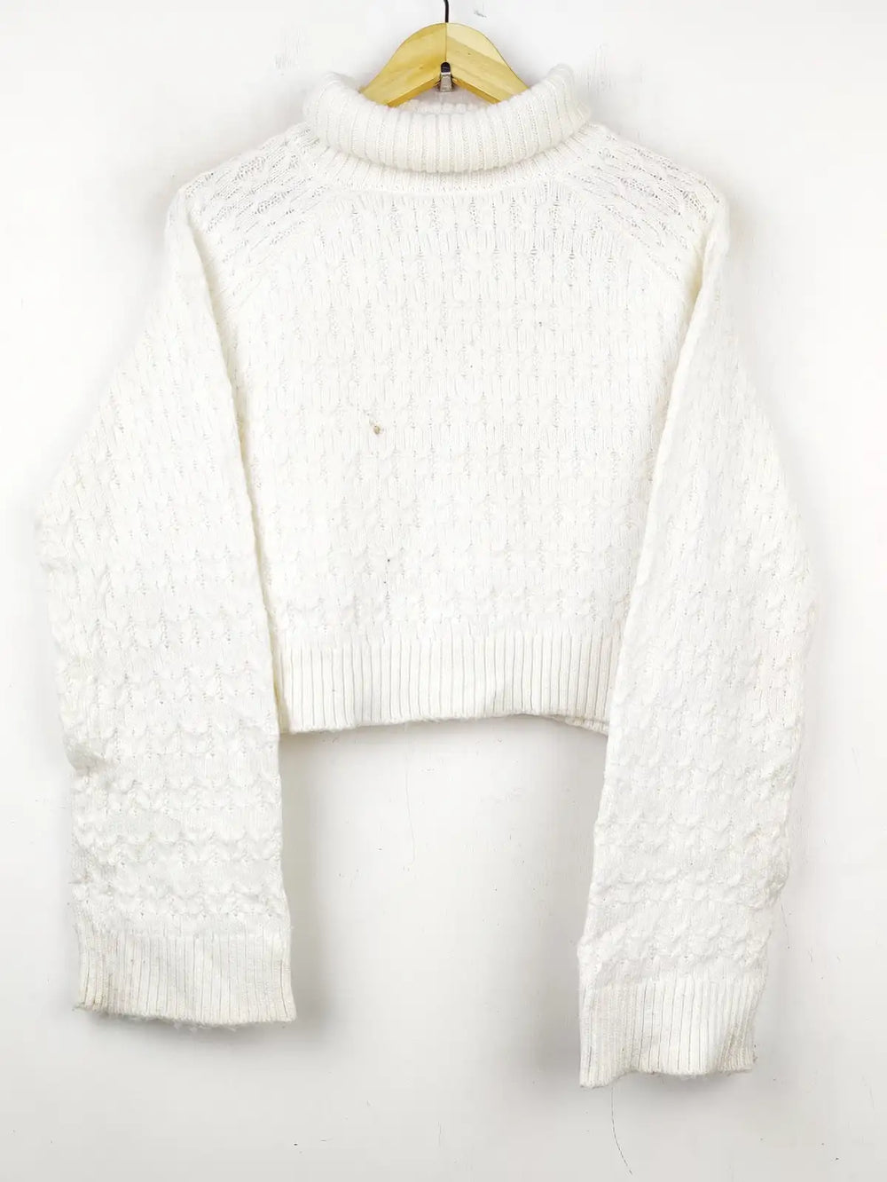 Buy online pre-used pre-loved 100% authentic & Original branded H&M (WCT-907) available in Pakistan. Top international brands avilable.