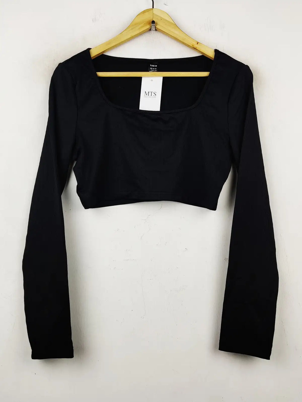 Buy online pre-used pre-loved 100% authentic & Original branded Shein (WCT-930) available in Pakistan. Top international brands avilable.