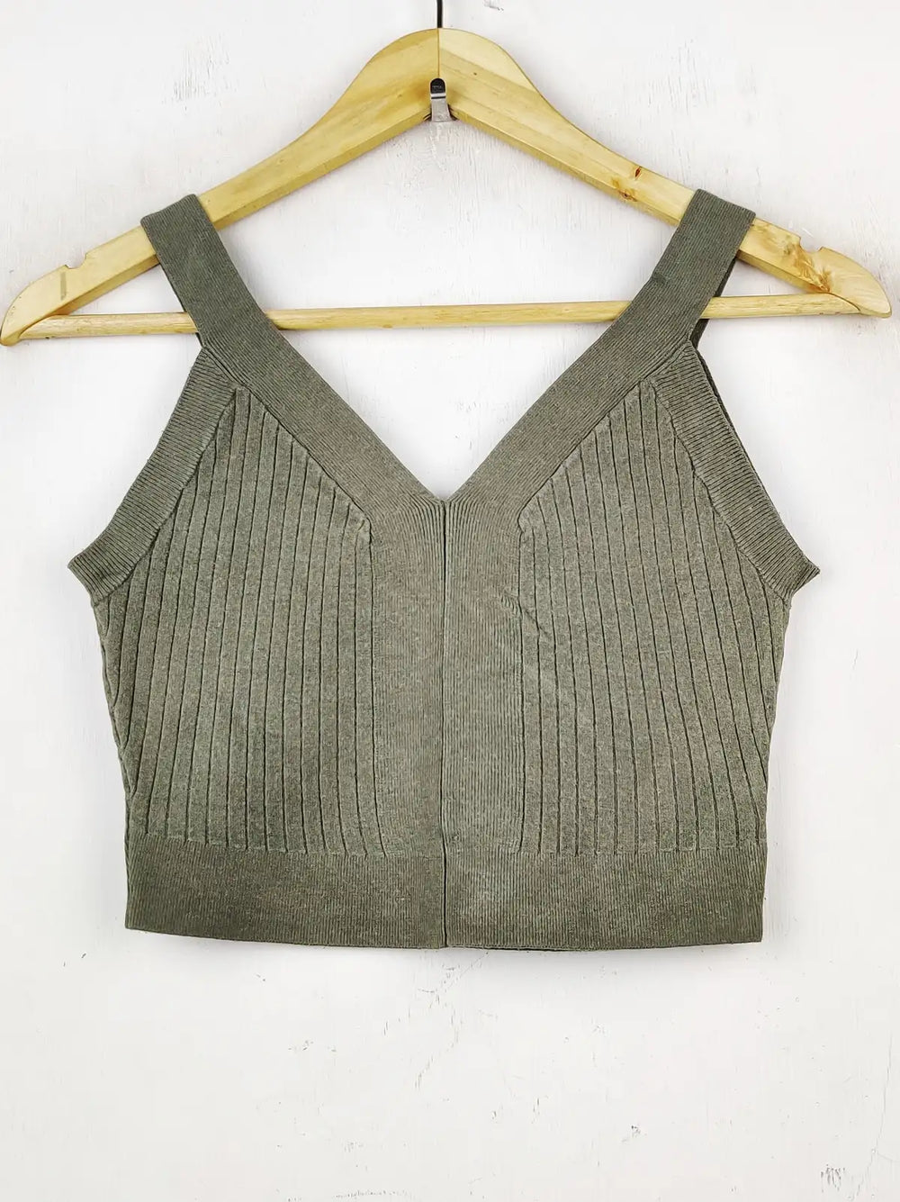 Buy online pre-used pre-loved 100% authentic & Original branded H&M (WCT-983) available in Pakistan. Top international brands avilable.