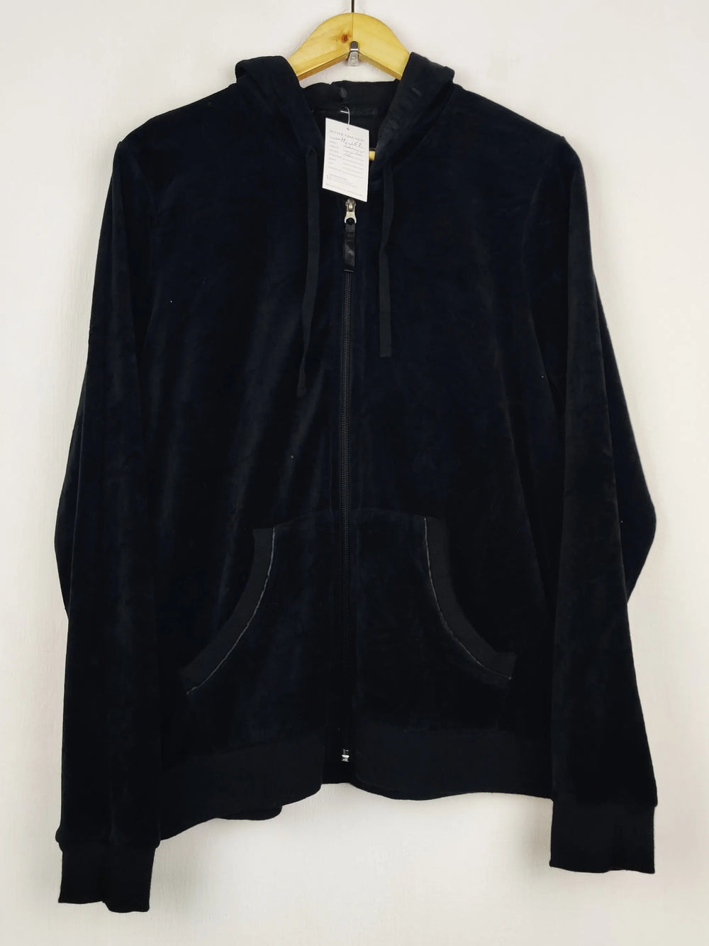 Buy online pre-used pre-loved 100% authentic & Original branded Tu (WH-162) available in Pakistan. Top international brands avilable.