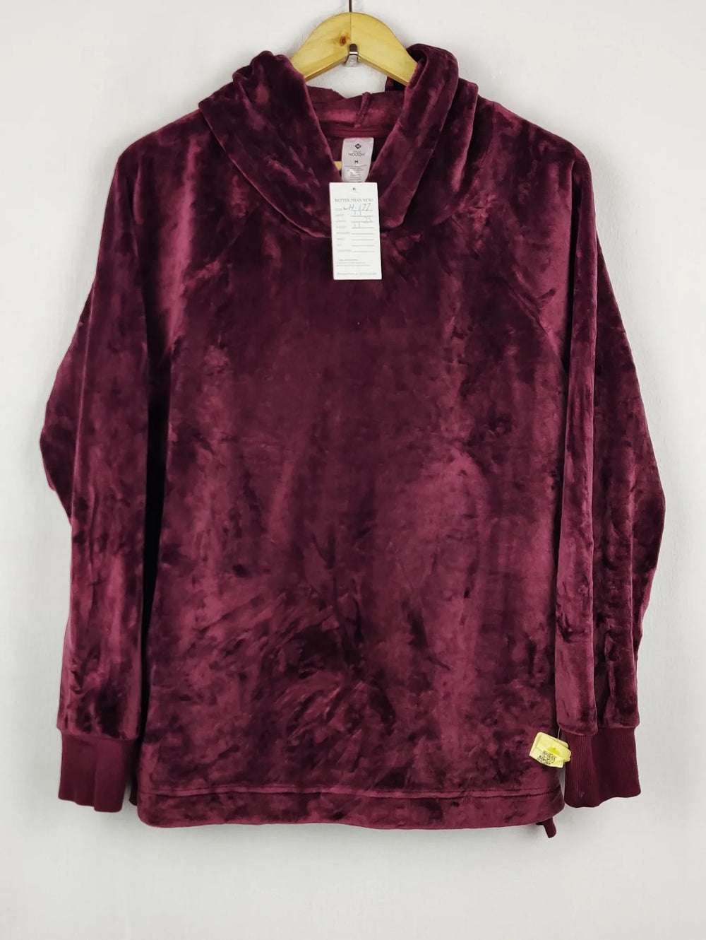 Buy online pre-used pre-loved 100% authentic & Original branded Hoodie (WH-177) available in Pakistan. Top international brands avilable.