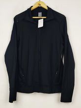 Buy online pre-used pre-loved 100% authentic & Original branded C.H.A.M.P.I.O.N (WH-253) available in Pakistan. Top international brands avilable.