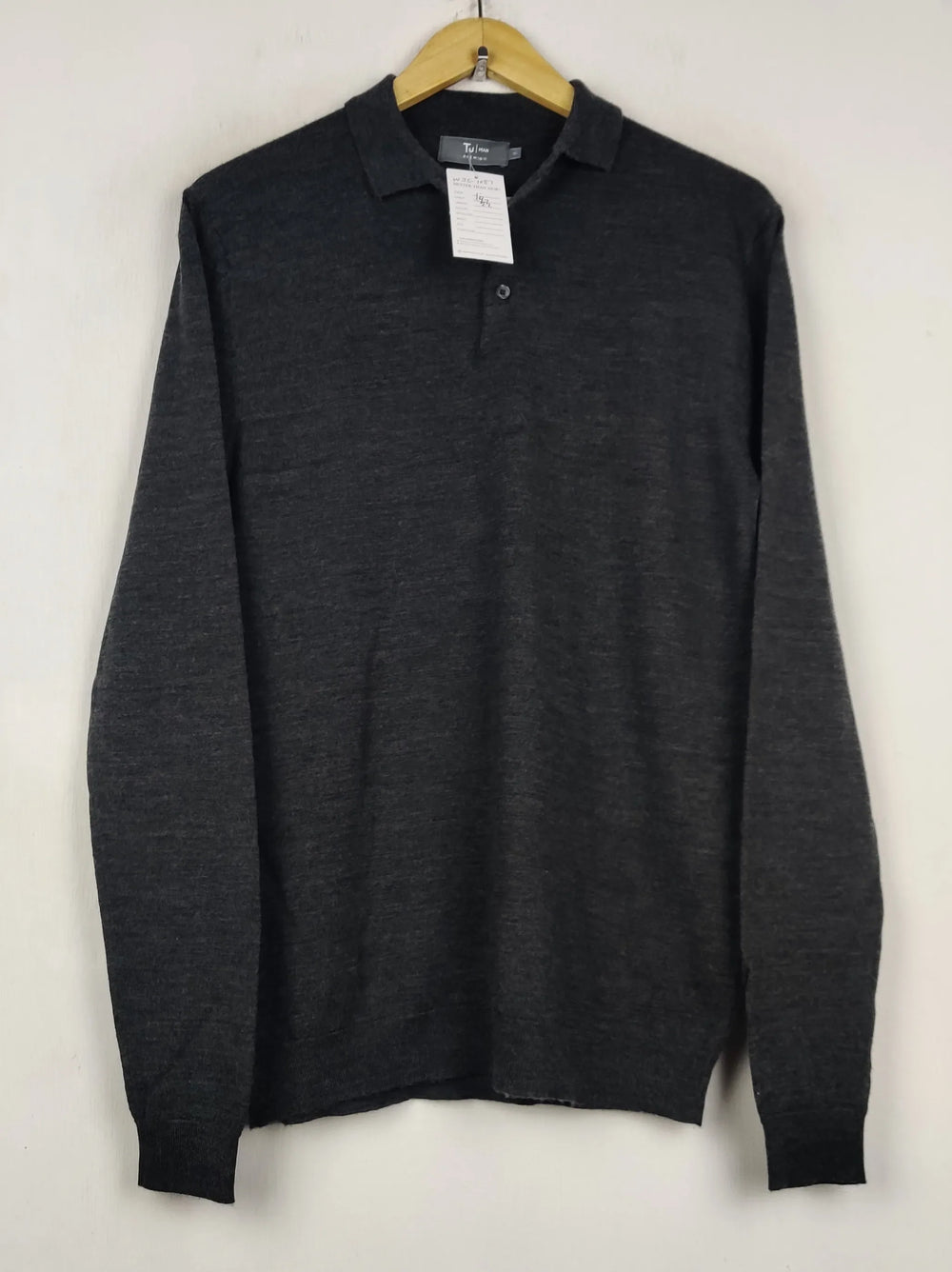 Buy online pre-used pre-loved 100% authentic & Original branded Tu (WJS-1087) available in Pakistan. Top international brands avilable.