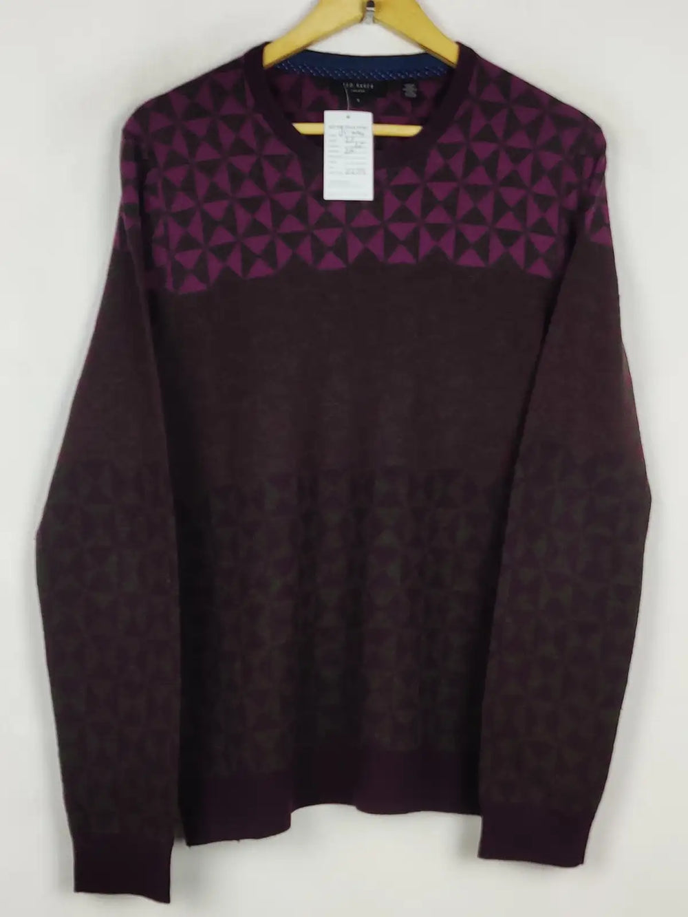 Buy online pre-used pre-loved 100% authentic & Original branded T.E.D B.A.K.E.R (WJS-184) available in Pakistan. Top international brands avilable.