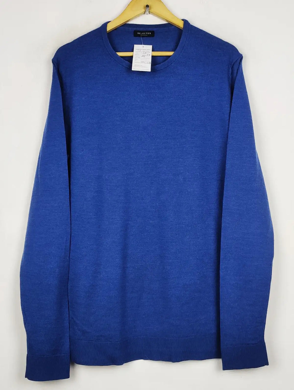 Buy online pre-used pre-loved 100% authentic & Original branded Selected (WJS-216) available in Pakistan. Top international brands avilable.
