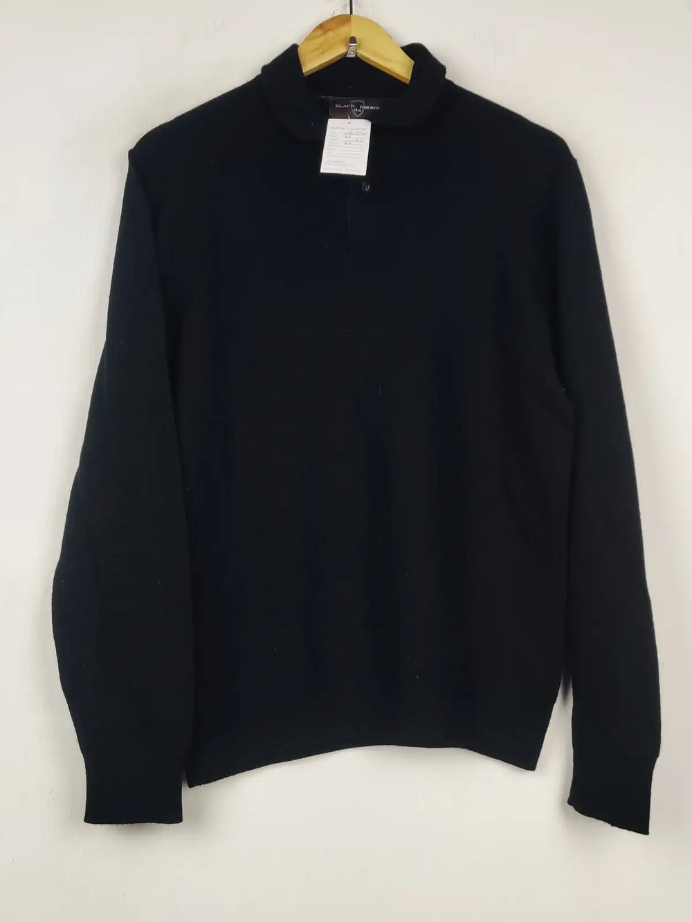 Buy online pre-used pre-loved 100% authentic & Original branded Black Brown (WJS-440) available in Pakistan. Top international brands avilable.
