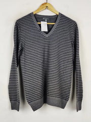 Buy online pre-used pre-loved 100% authentic & Original branded Gap (WJS-468) available in Pakistan. Top international brands avilable.